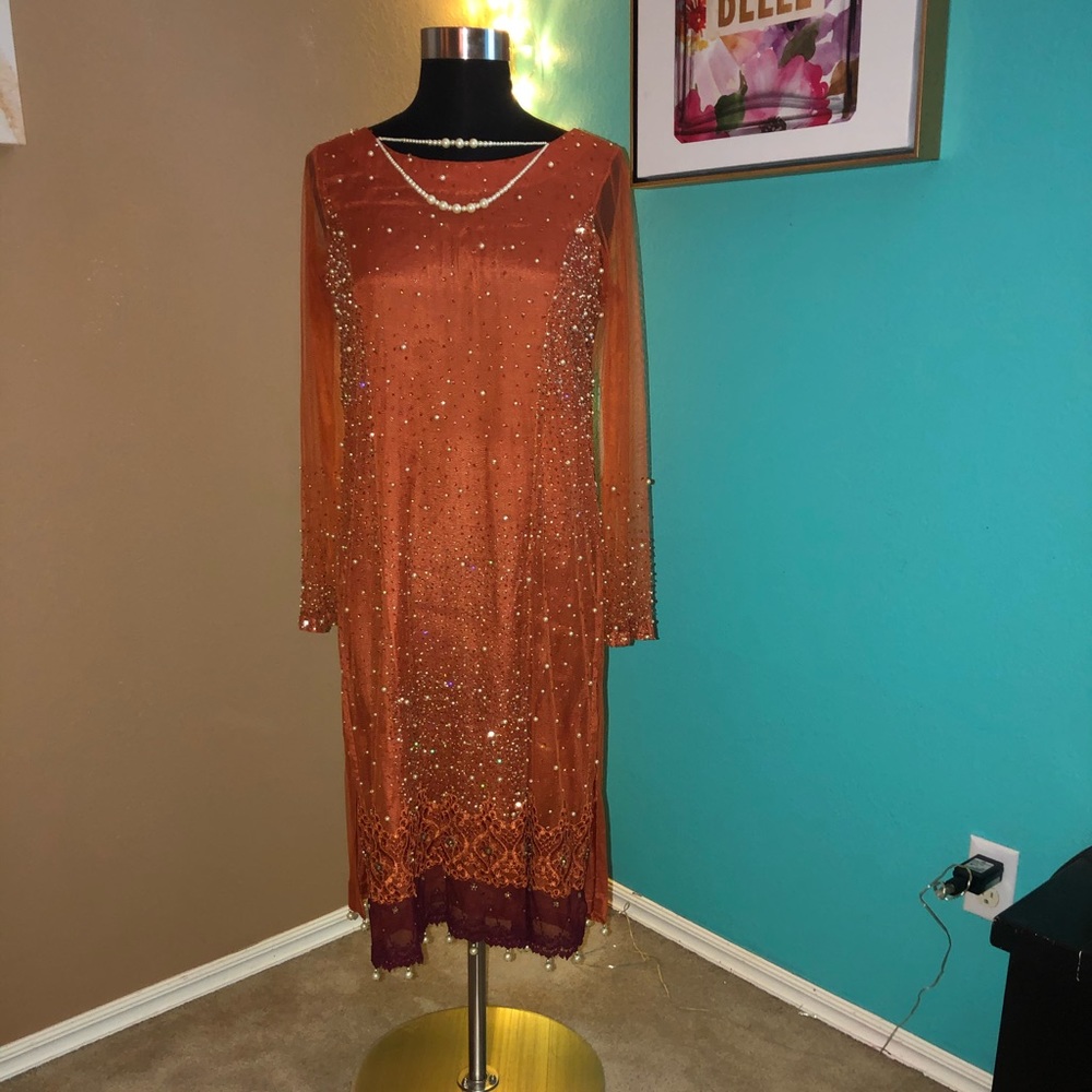 AMMARA’S PAKISTANI DESIGNER 2 PC SUIT SIZE SMALL